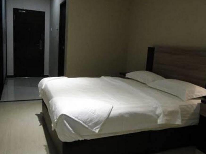 Galaxy Hotel Simpang Ampat  Ngoại thất bức ảnh